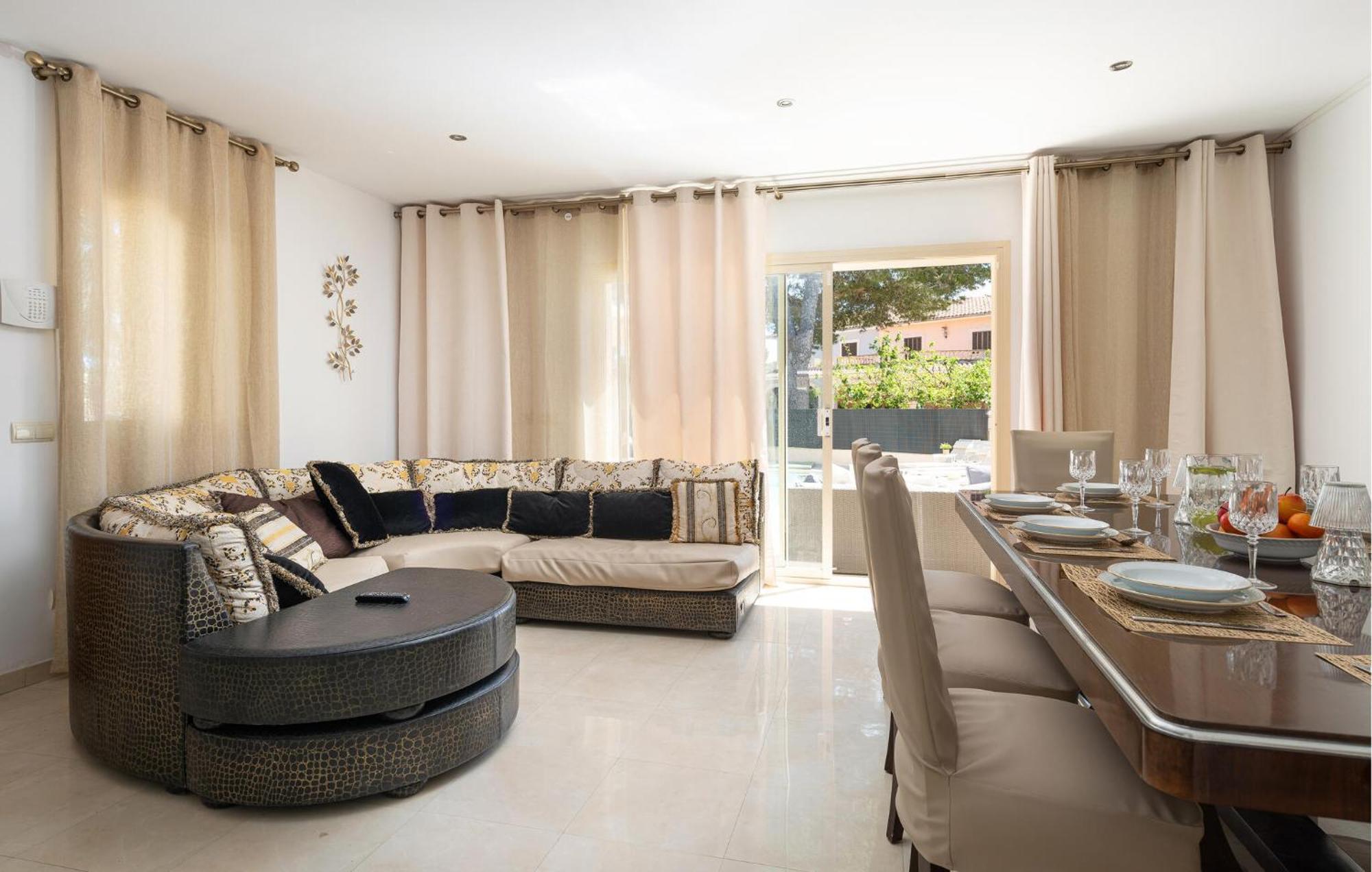 Awesome In With Outdoor Swimming Pool Ferienhaus