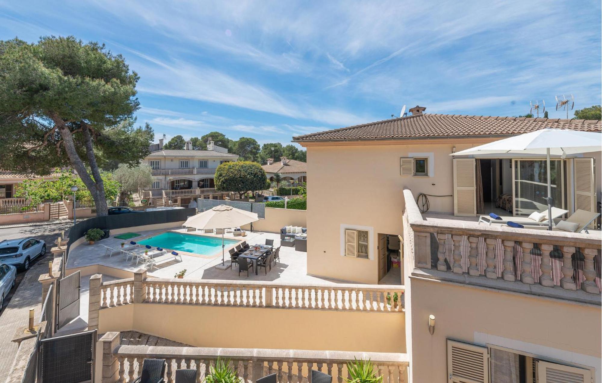Ferienhaus Awesome In With Outdoor Swimming Pool