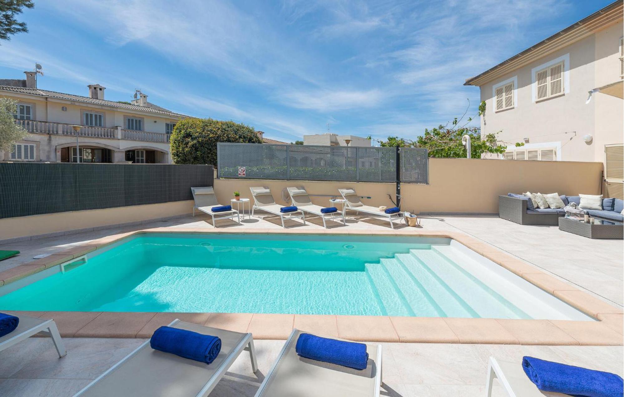 Awesome In With Outdoor Swimming Pool Muro